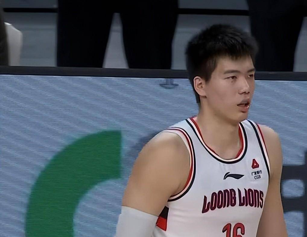 包含北京男篮战胜广州队，表现抢眼场场取胜的词条