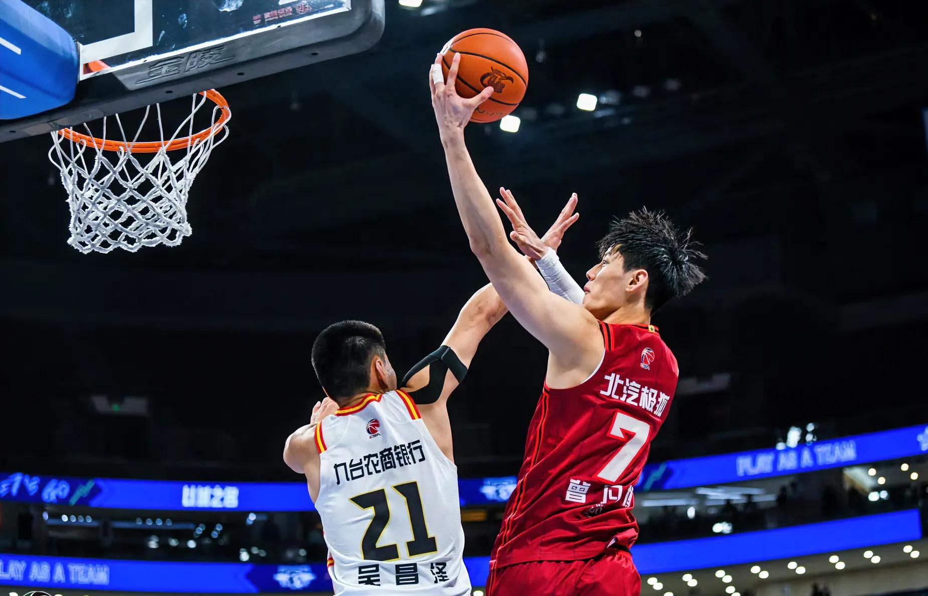 场均22+11强援重返CBA，加盟卫冕冠军，联手MVP，再次和山东无缘